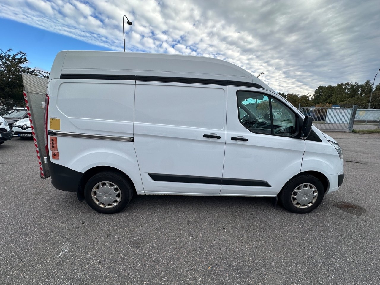 Ford Transit Custom 2017, kuva 3/10