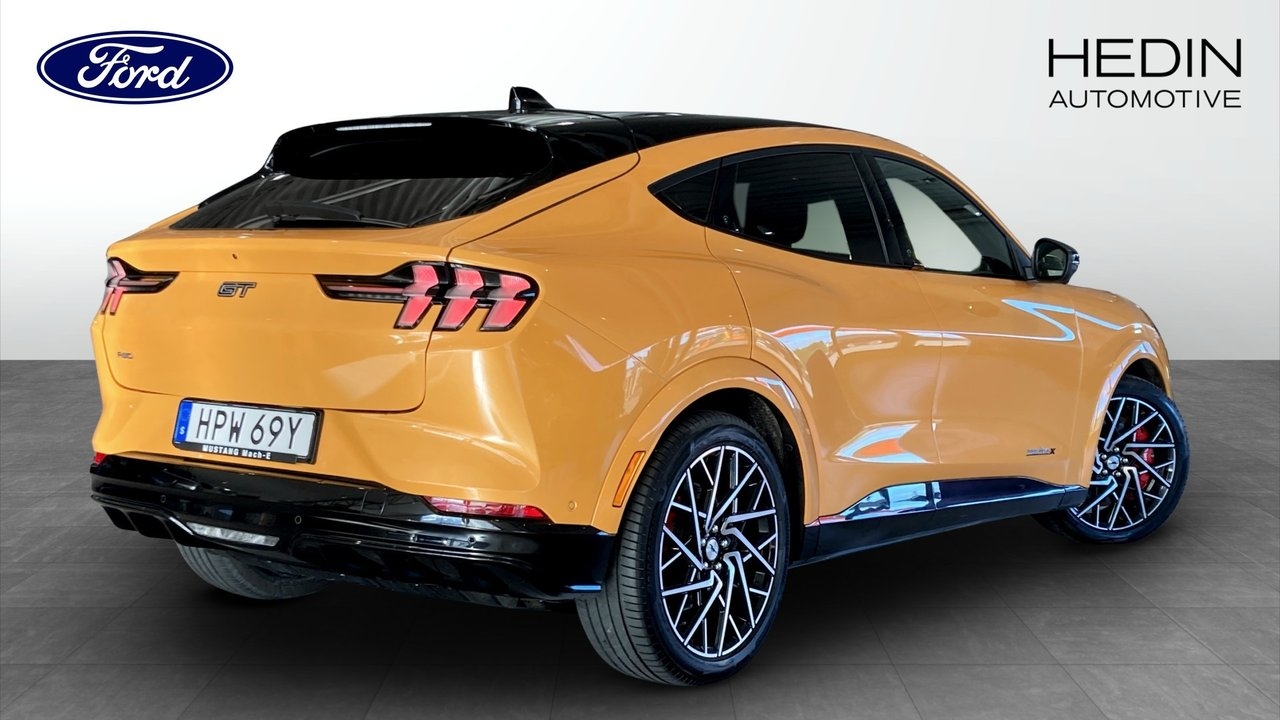 Ford Mustang Mach-E 2021, bild 2/13