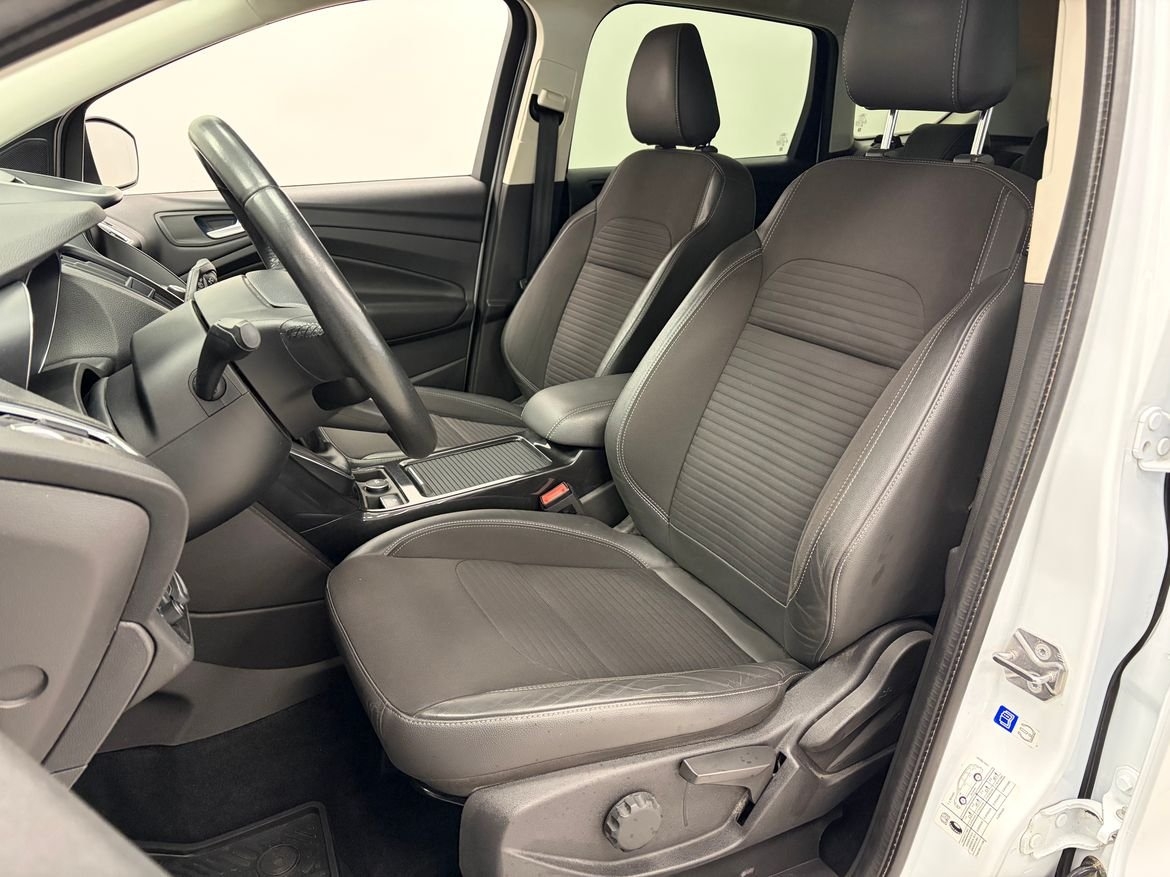Ford Kuga 1.5 150 Titanium 2018, bild 7/10