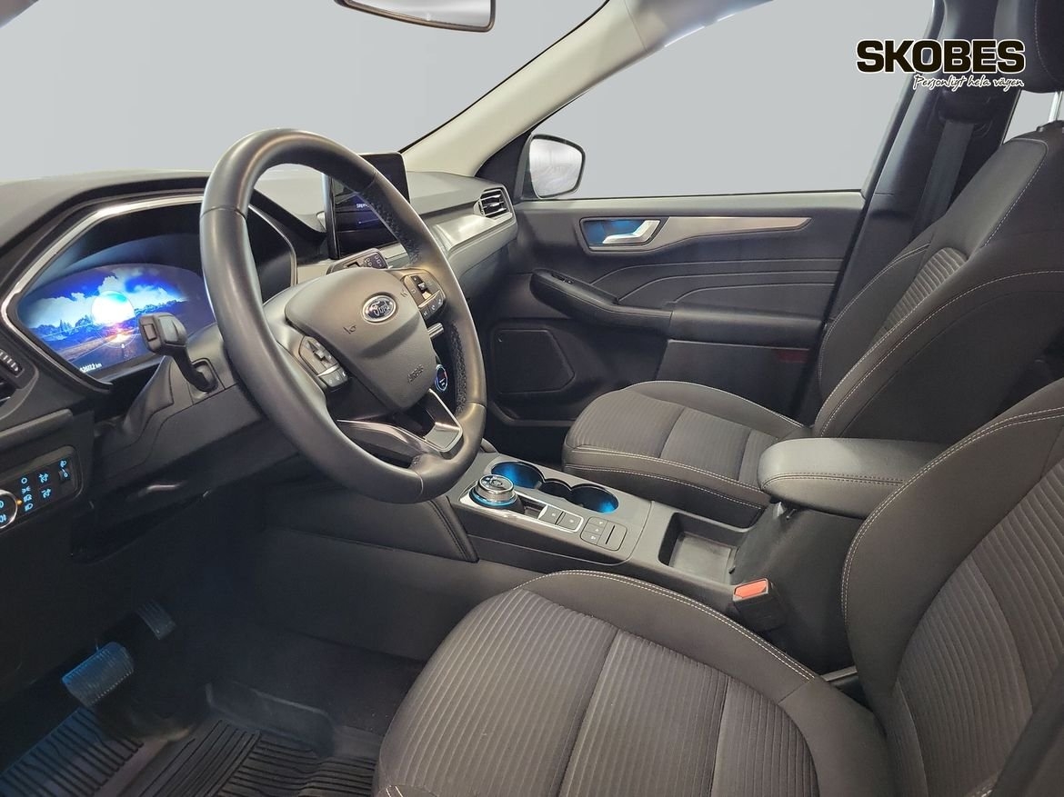 Ford Kuga 2.5 225 PHEV Titanium A 2022, bild 7/10