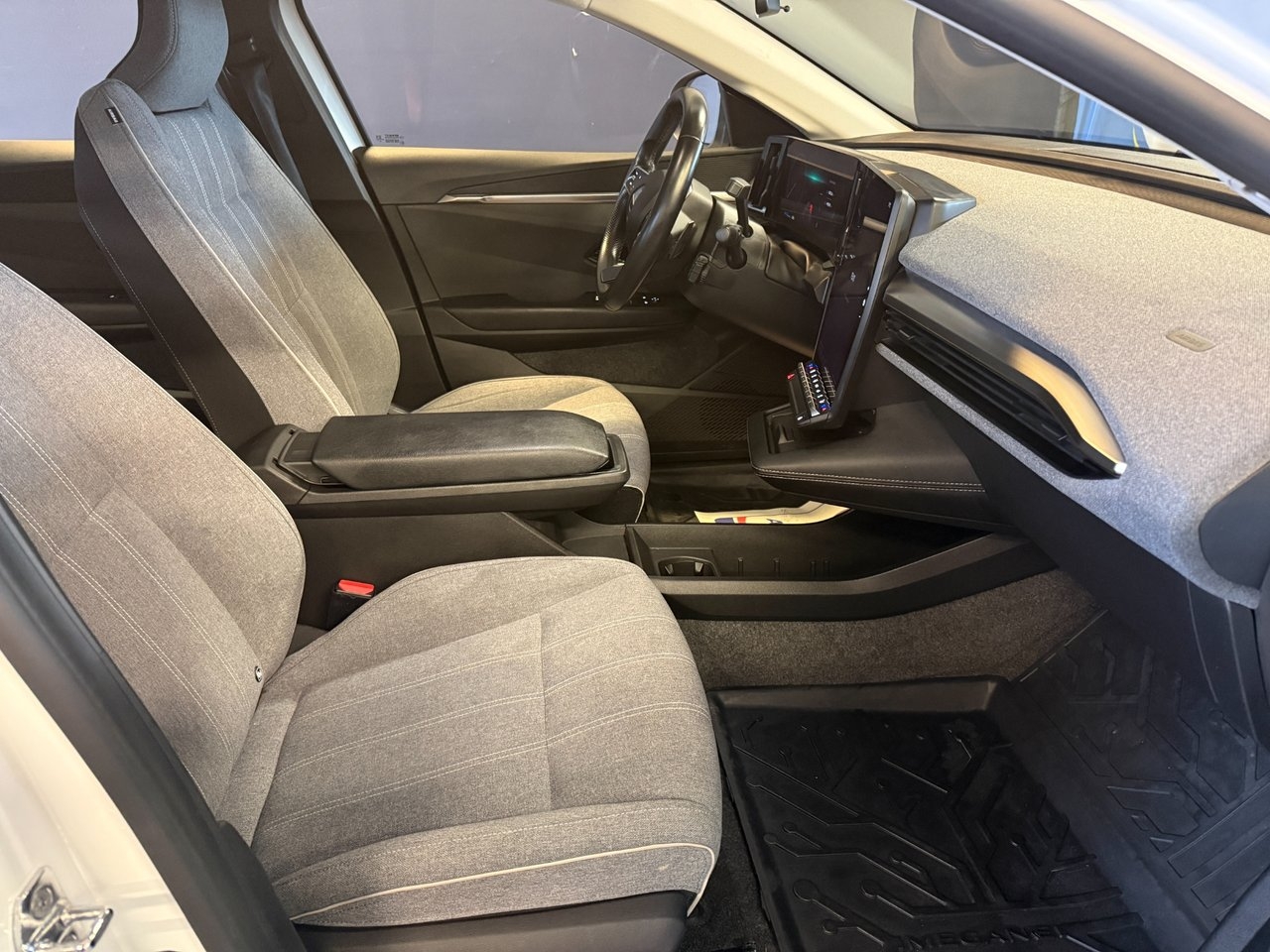 Renault Megane E-Tech 60 kWh 2023, bild 7/10