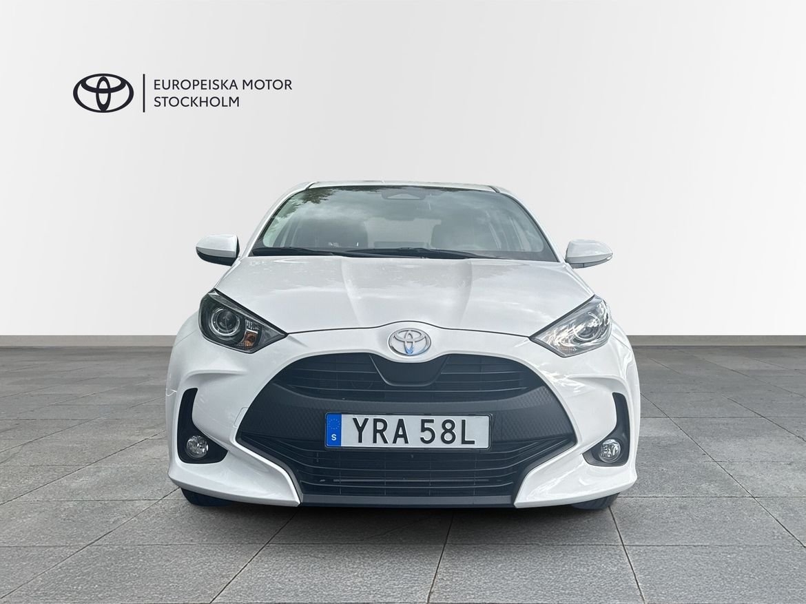 Toyota Yaris Active Komfortpaket 2024, bild 6/11