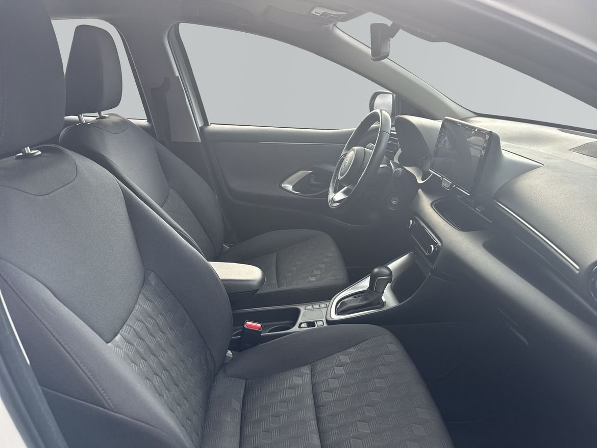 Toyota Yaris Active Komfortpaket 2024, bild 7/11