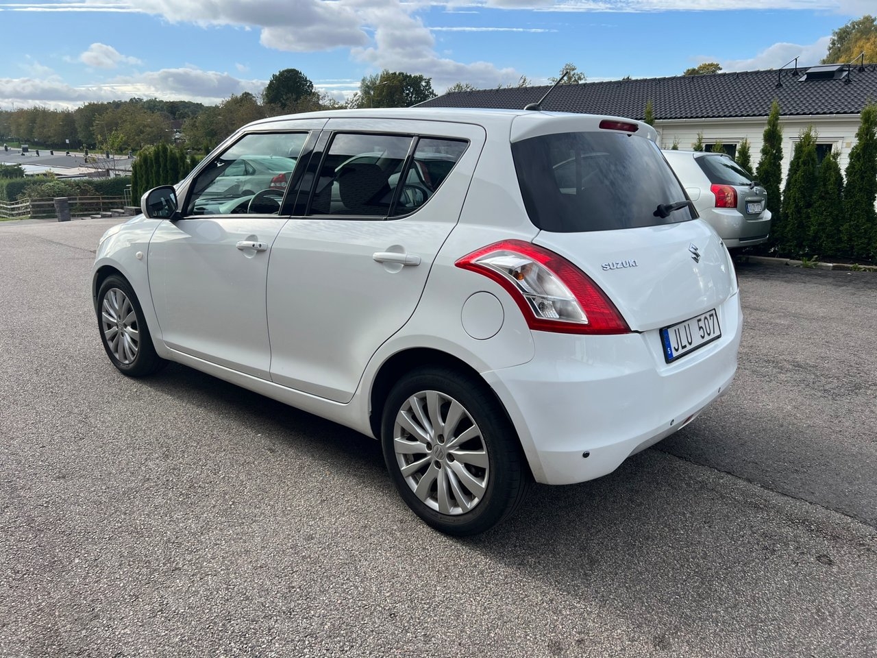 Suzuki Swift 2011, photo 6/10