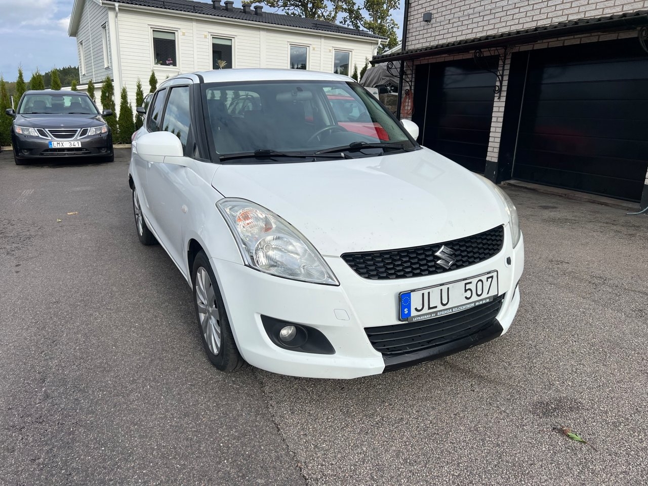 Suzuki Swift 2011, photo 2/10