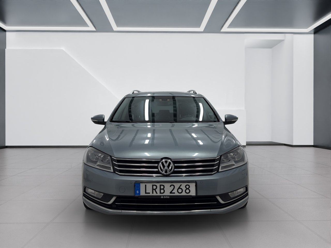 Volkswagen Passat 2011, photo 3/10