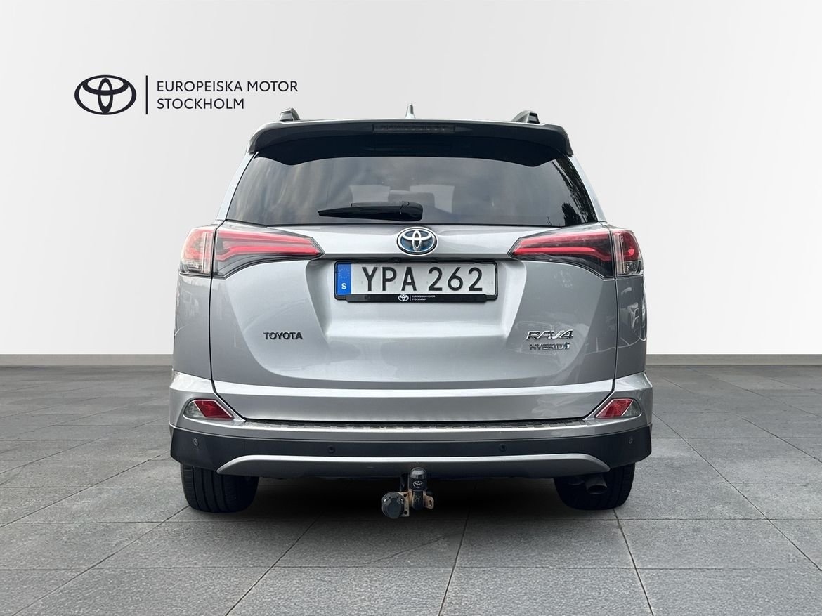 Toyota RAV4 2017, bild 5/11