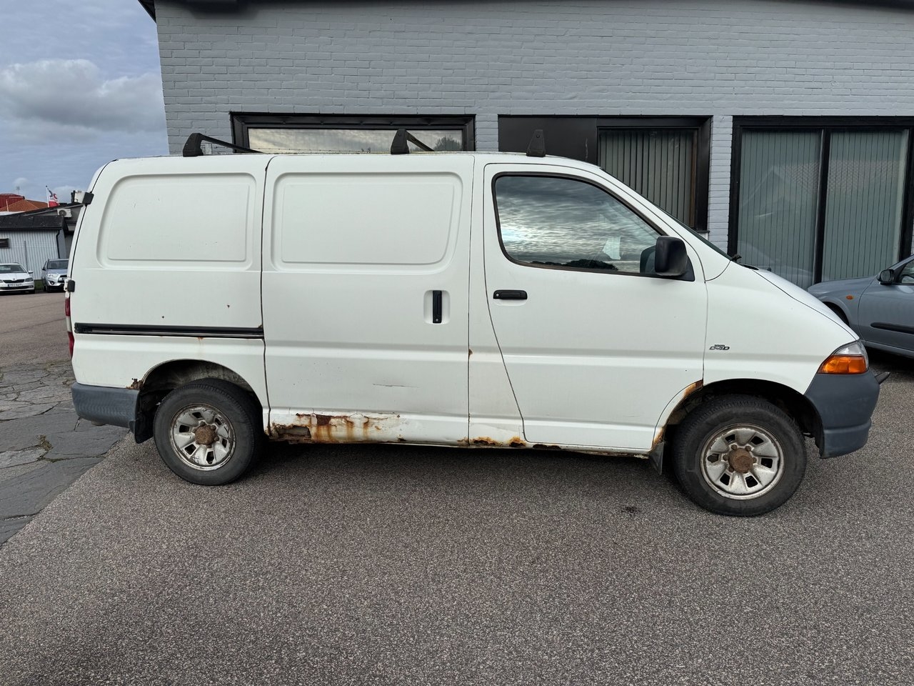 Toyota HiAce 2.5 TDI 102HK 4WD / AC 2004, bild 7/9