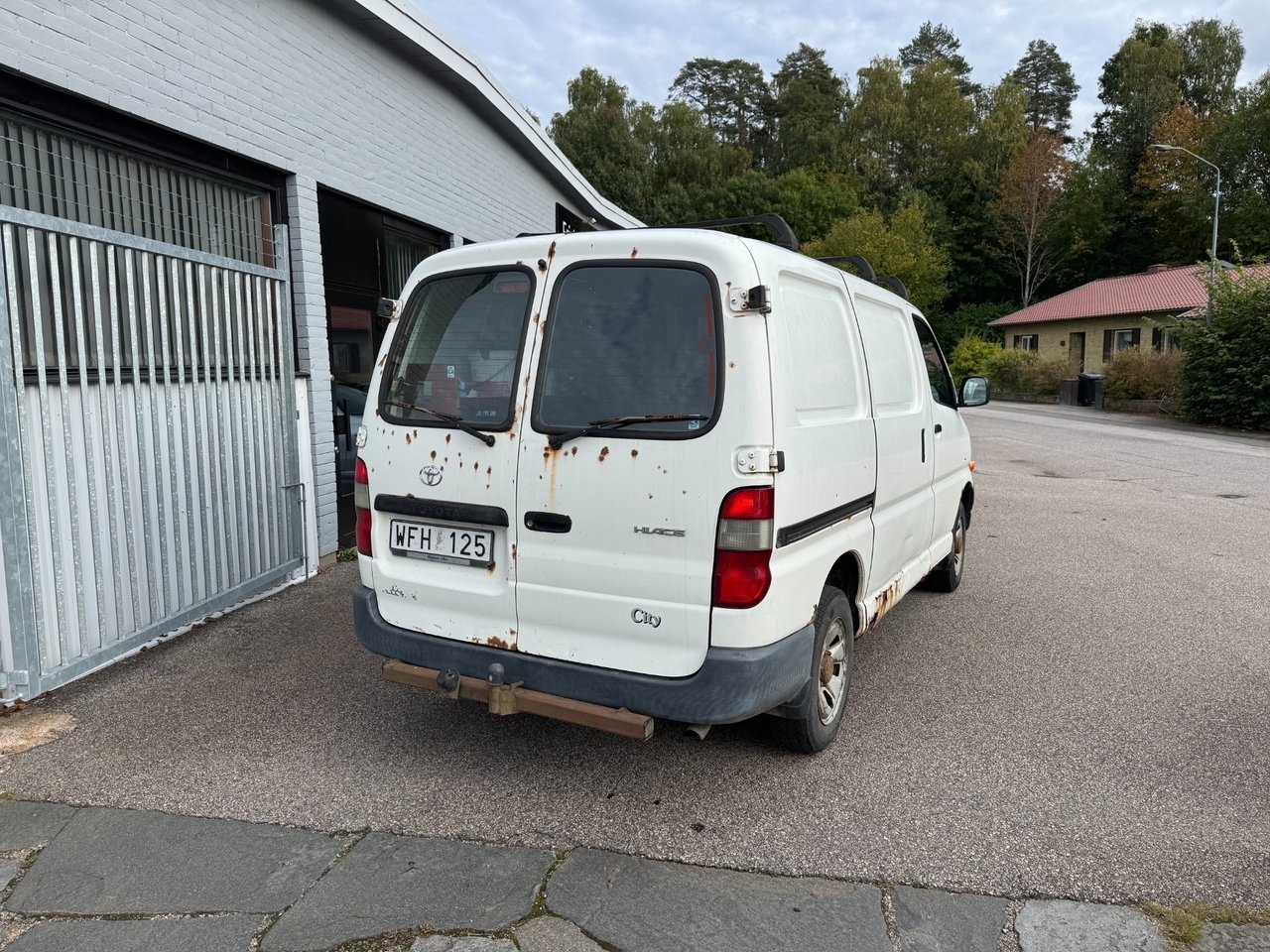 Toyota HiAce 2.5 TDI 102HK 4WD / AC 2004, bild 3/9