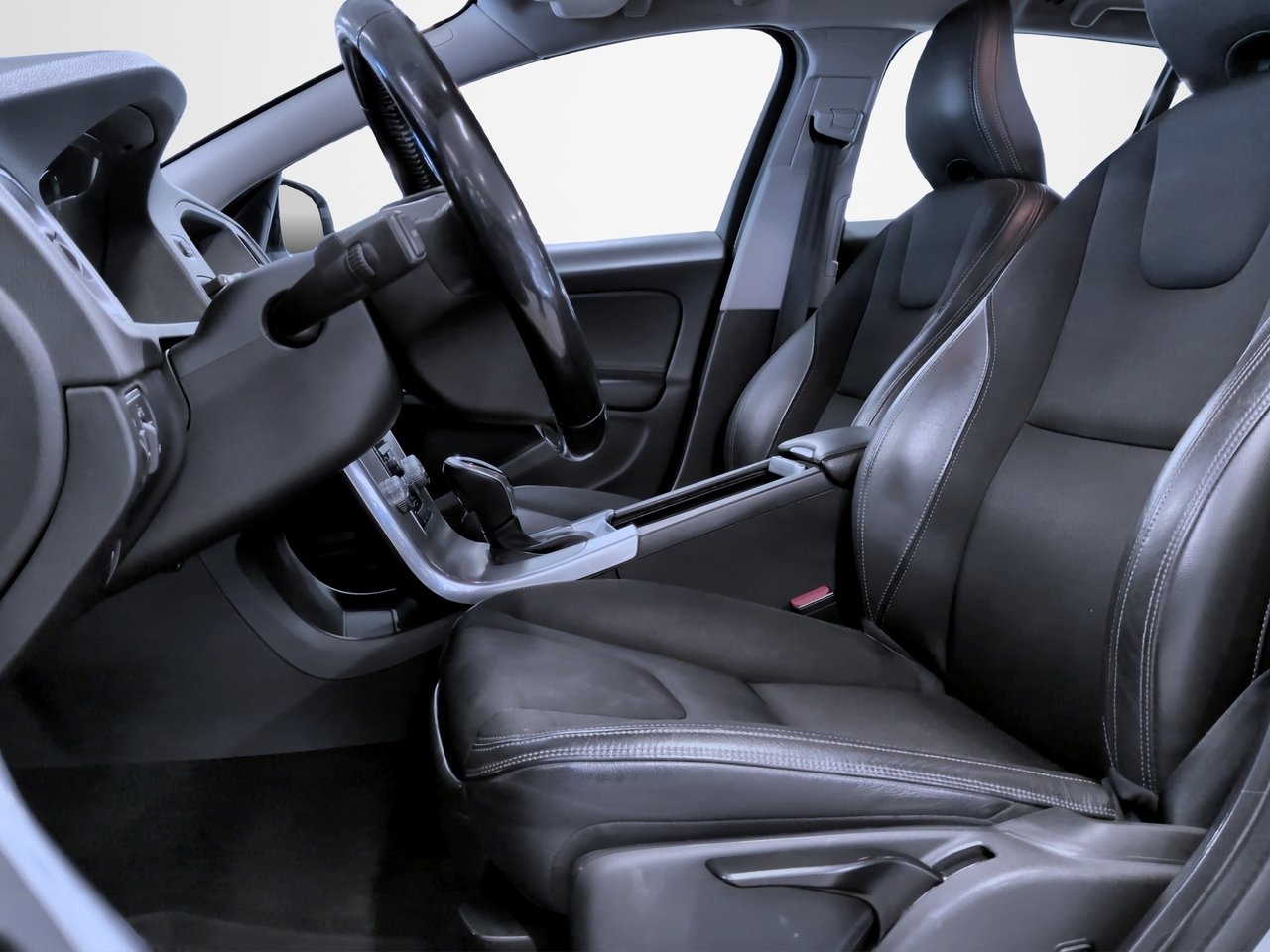 Volvo V60 Cross Country RESERVERAD 2018, kuva 7/10