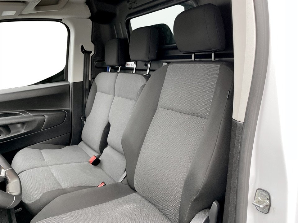 Peugeot Partner 2023, bild 7/10