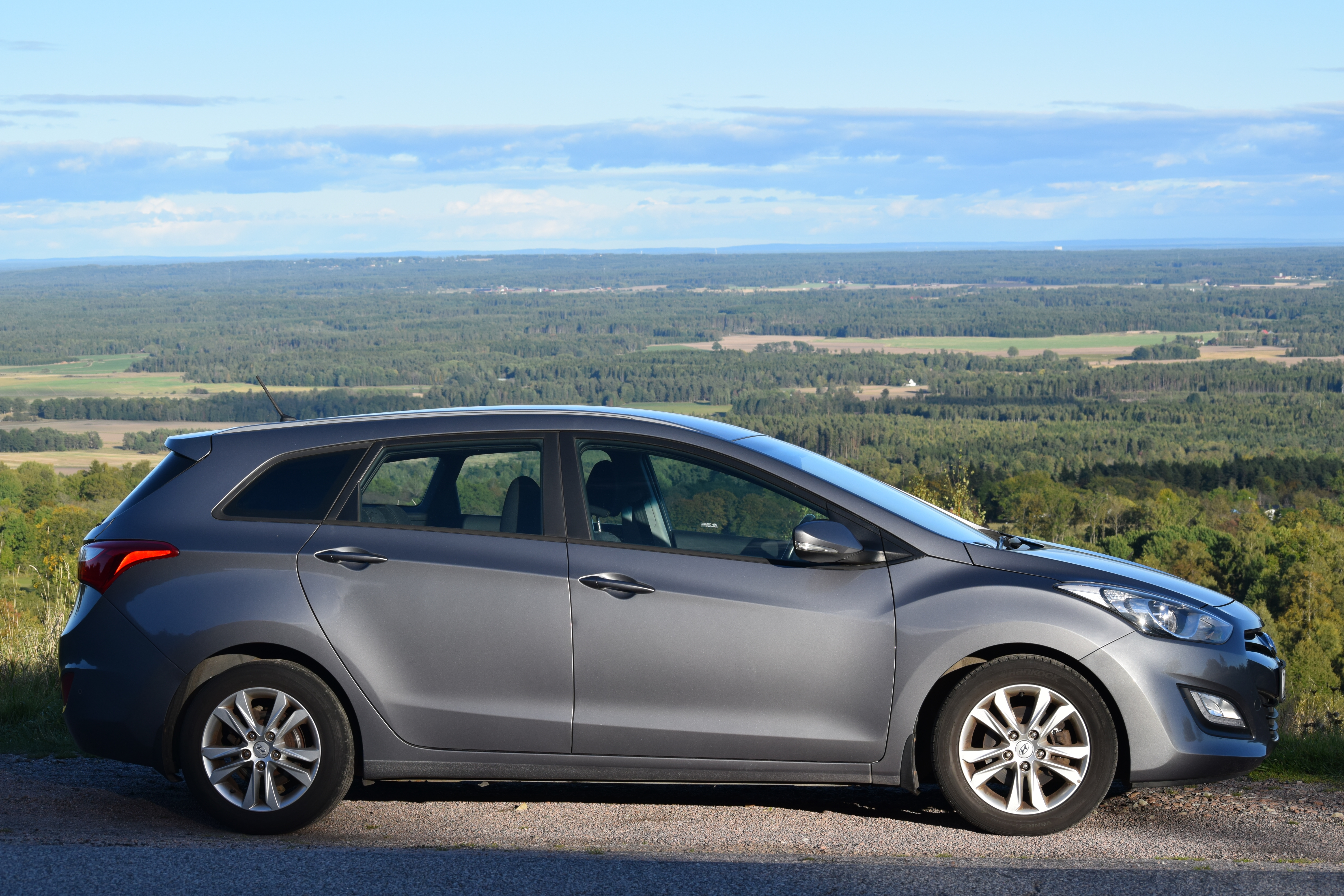 Hyundai i30 Kombi 1.6 CRDi Manuell 2014, bild 2/8