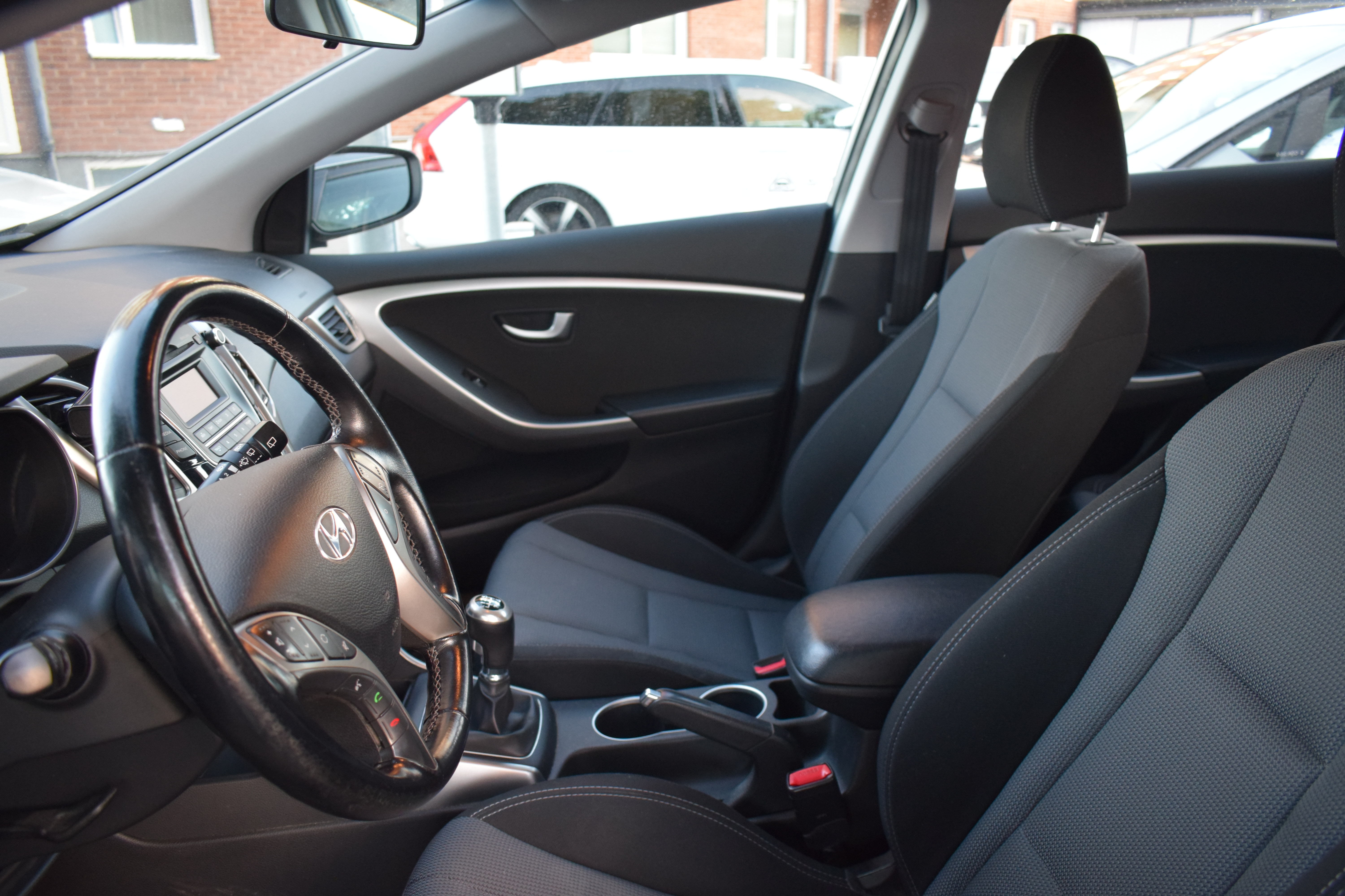 Hyundai i30 Kombi 1.6 CRDi Manuell 2014, bild 6/8