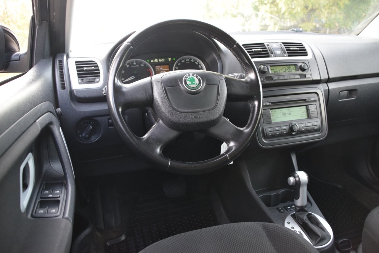 Skoda Fabia 2010, bild 7/10