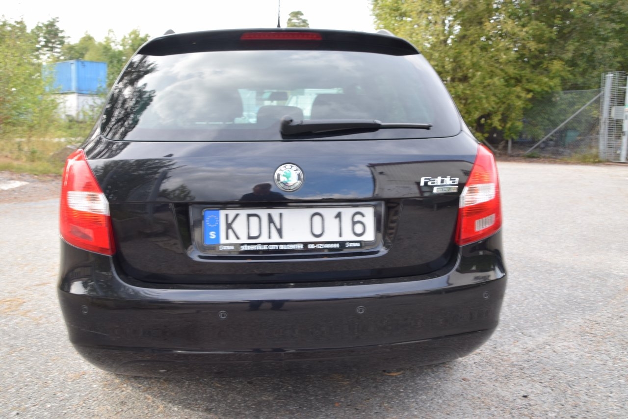 Skoda Fabia 2010, bild 4/10