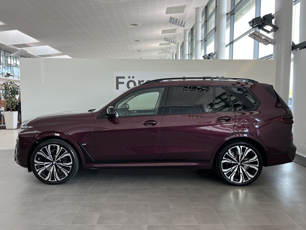 BMW X7 M60i xDrive M Sport Pro 2025, bild 3/10