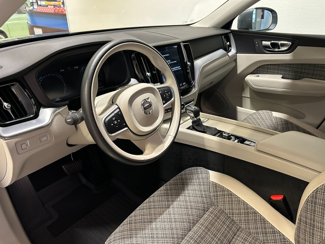 Volvo XC60 2018, bild 7/10