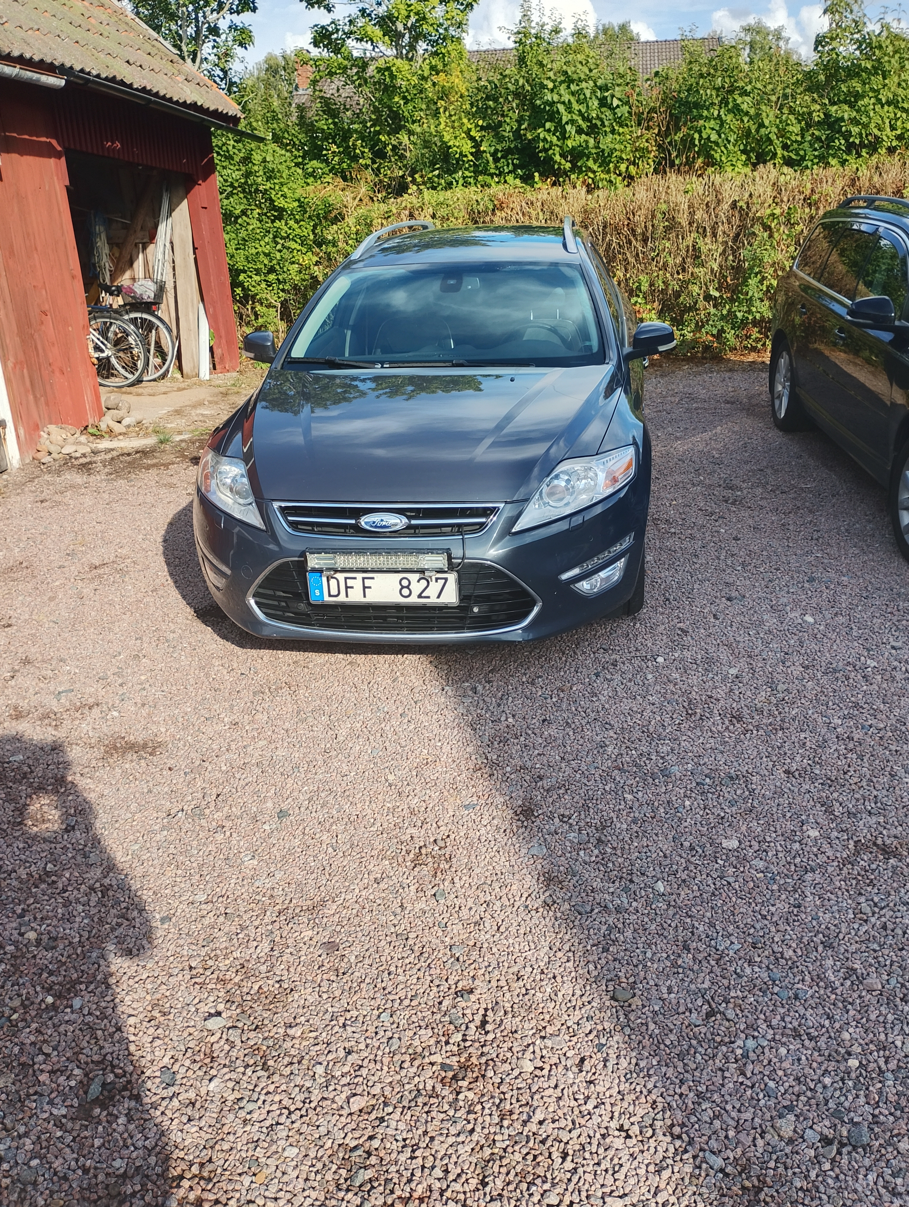 Ford Mondeo Kombi 2.0 TDCi Powershift 2011, kuva 3/6