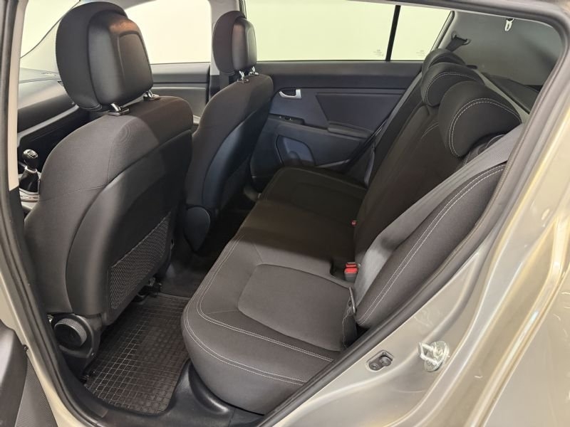 Kia Sportage 2.0 CRDi AWD Manuell, 184hk 2013, bild 6/8