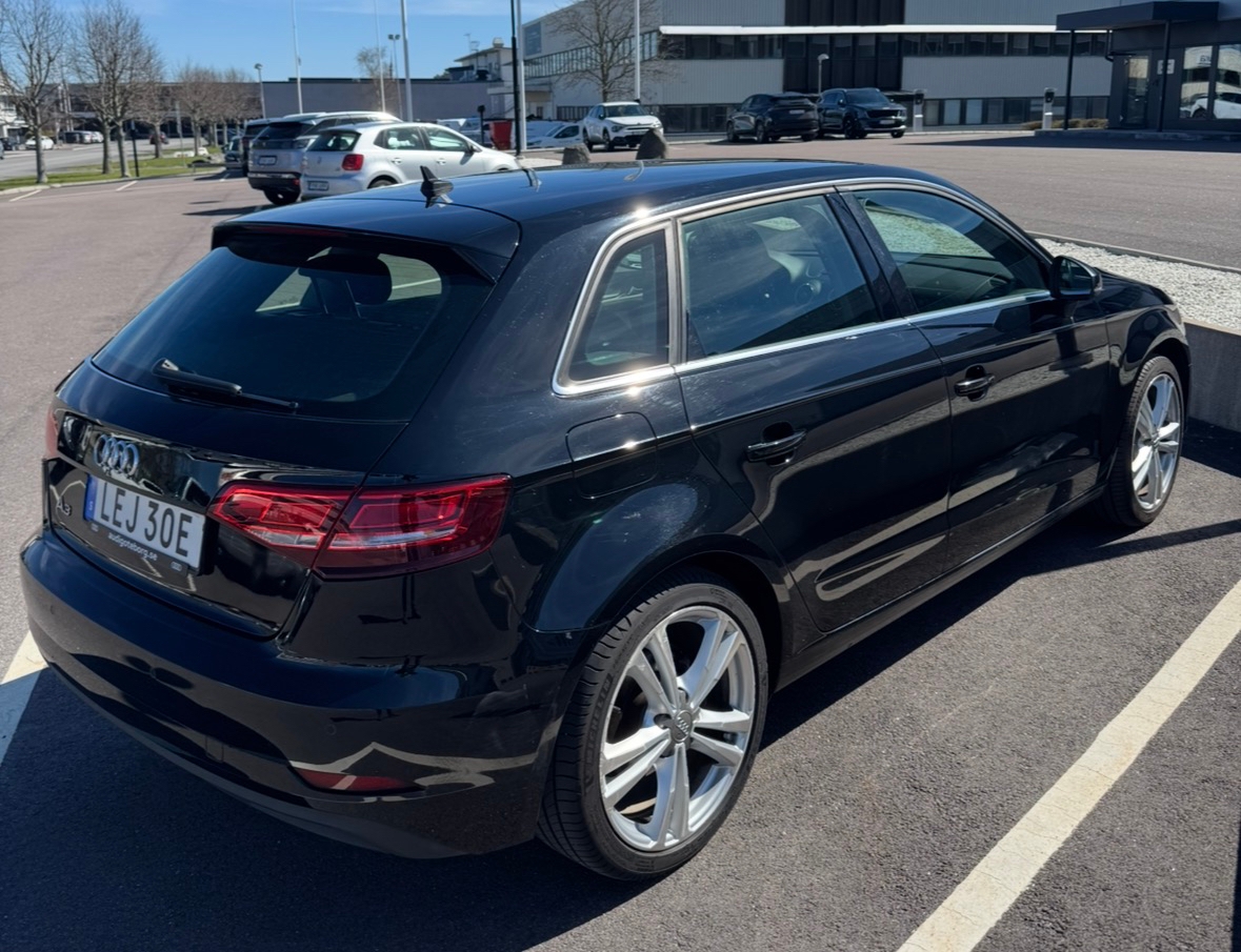 Audi A3 Sportback 35 TFSI Manuell 2020, bild 2/6