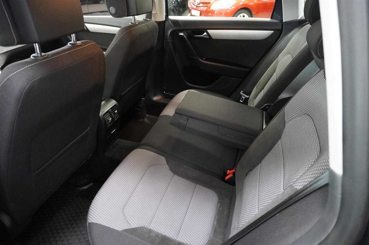 Volkswagen Passat 2013, bild 5/10