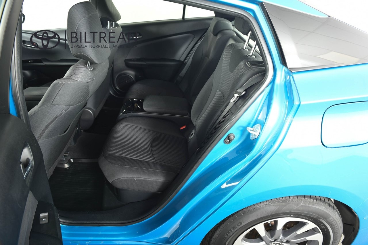Toyota Prius Plug-in Hybrid 2019, bild 7/10