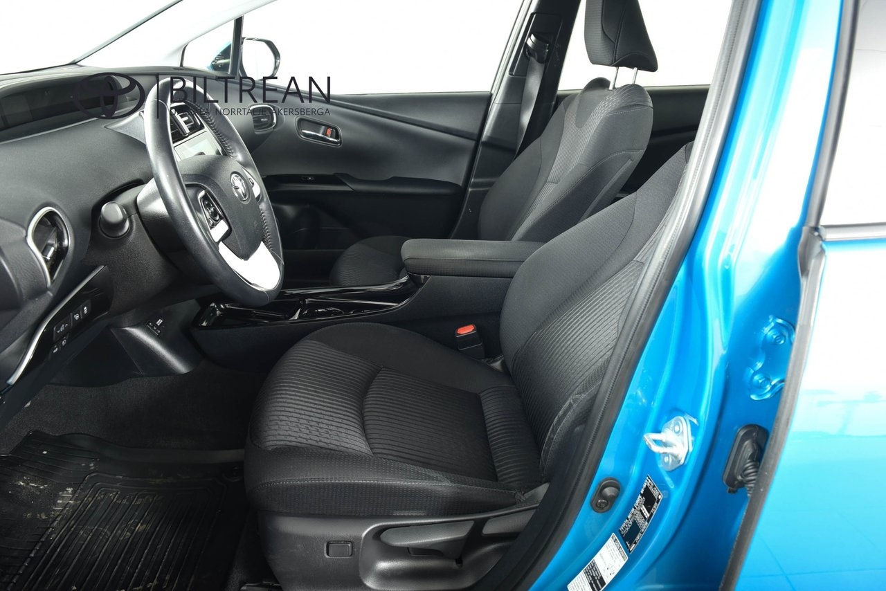 Toyota Prius Plug-in Hybrid 2019, bild 6/10