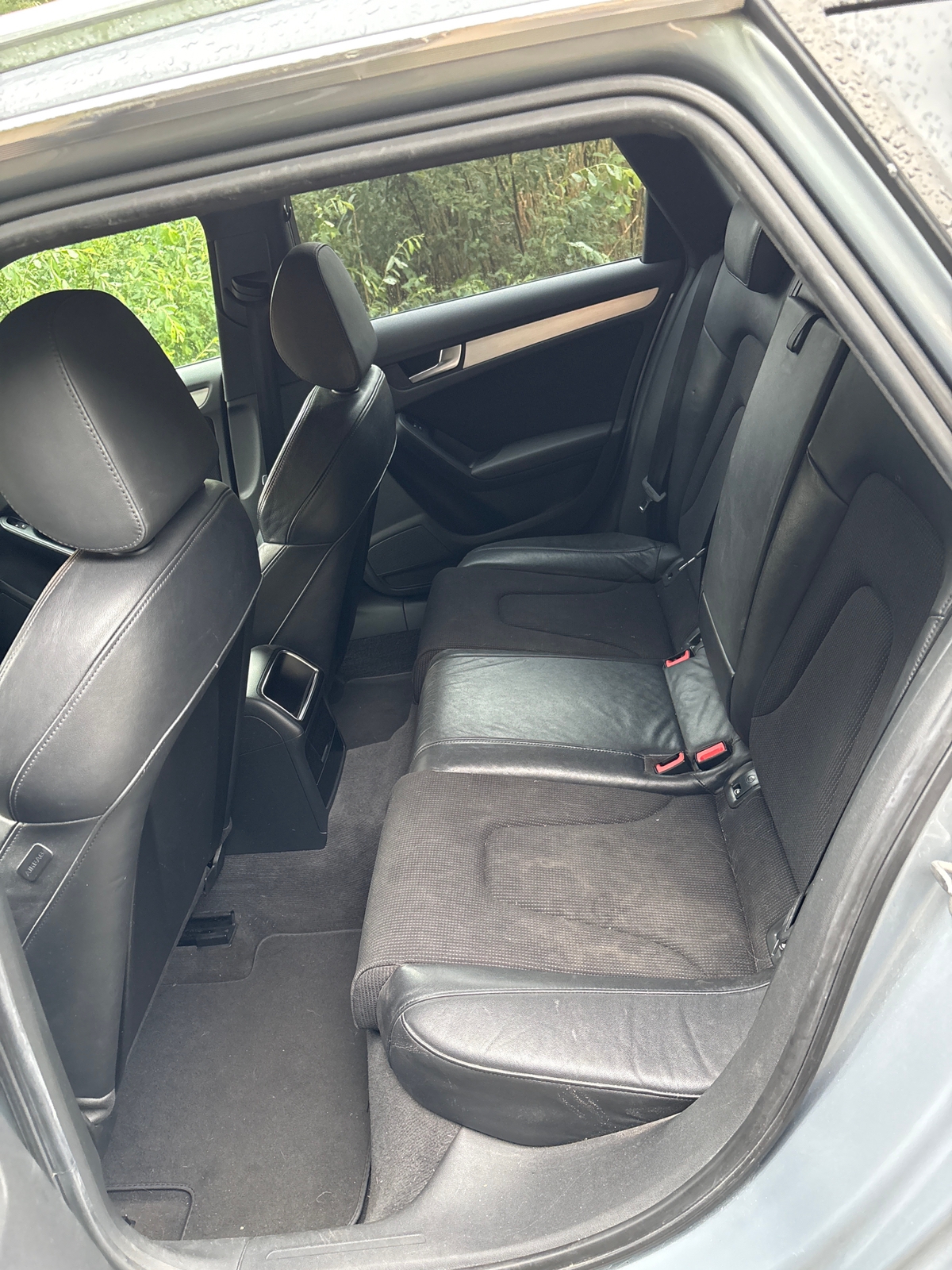 Audi A4 Avant 2.0 TFSI quattro Manuell 2009, bild 5/6