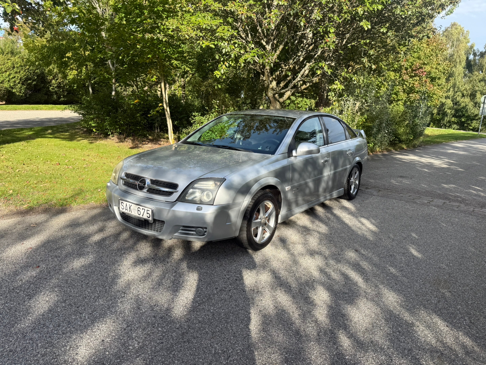 Opel Vectra GTS 2.2 Manuell 2003, bild 2/10