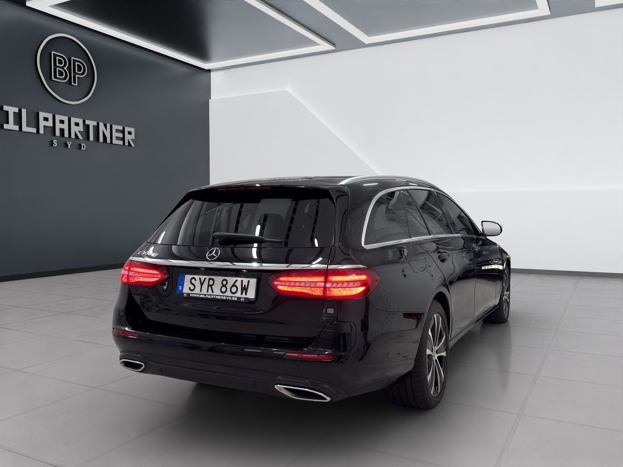 Mercedes-Benz E 2020, bild 4/10