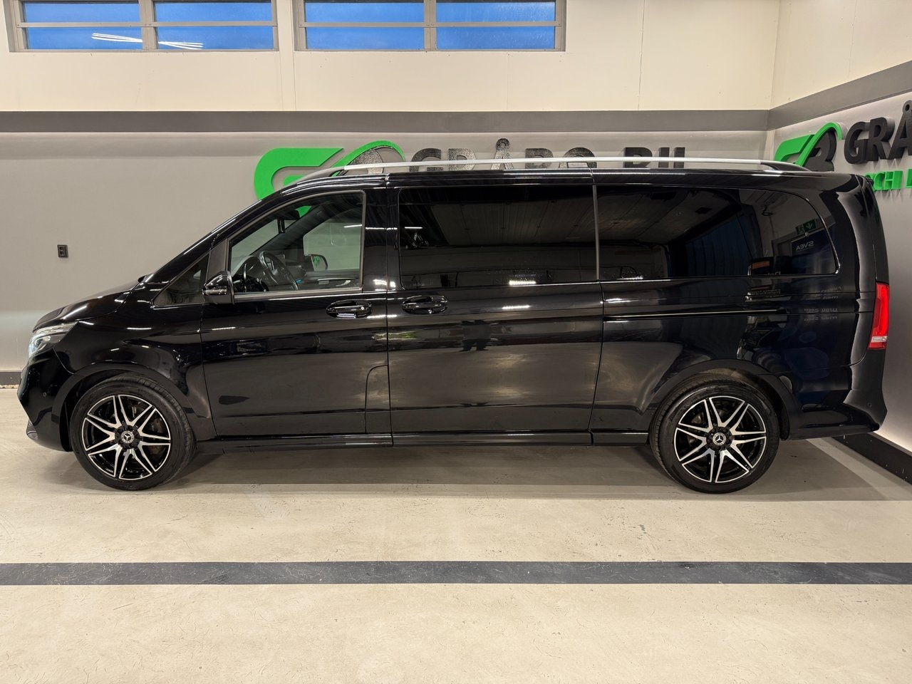 Mercedes-Benz V 2022, kuva 2/10