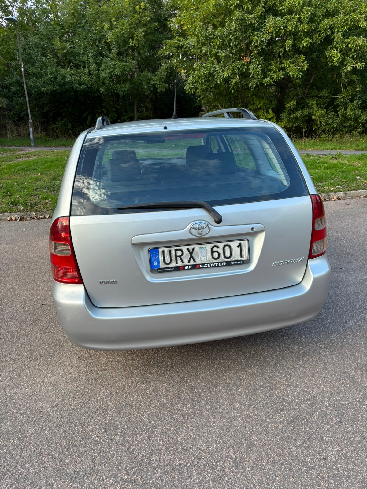 Toyota Corolla Kombi 1.6 VVT-i Manuell 2004, bild 3/6