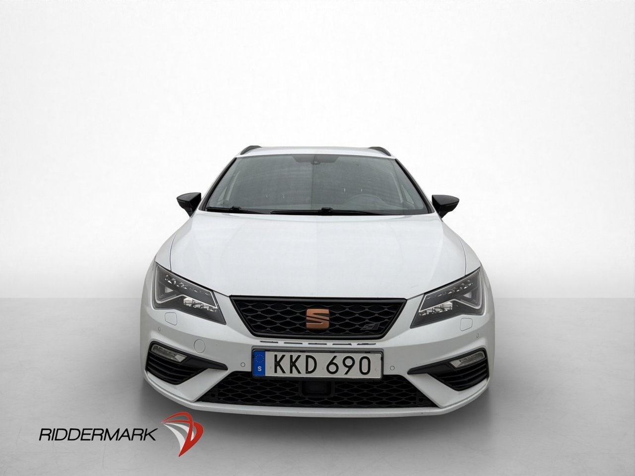 Seat Leon Cupra 4Drive 300hk 2019, kuva 2/10