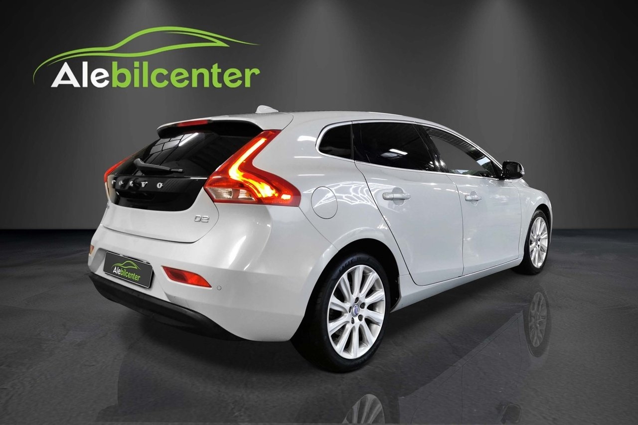 Volvo V40 D2 Summum Euro 5 2013, photo 4/10