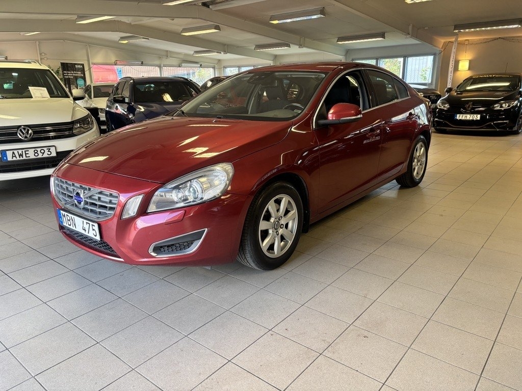 Volvo S60 DRIVe Momentum Euro 5 2012, bild 2/8