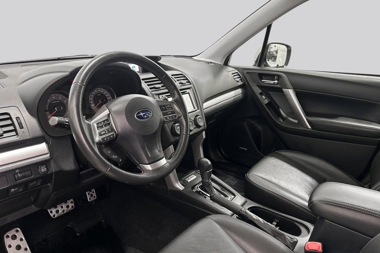 Subaru Forester 2.0 XT 4WD 241hk 2014, bild 7/10