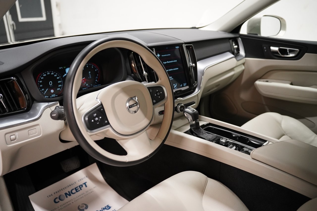 Volvo XC60 T5 AWD Momentum 2020, photo 6/10