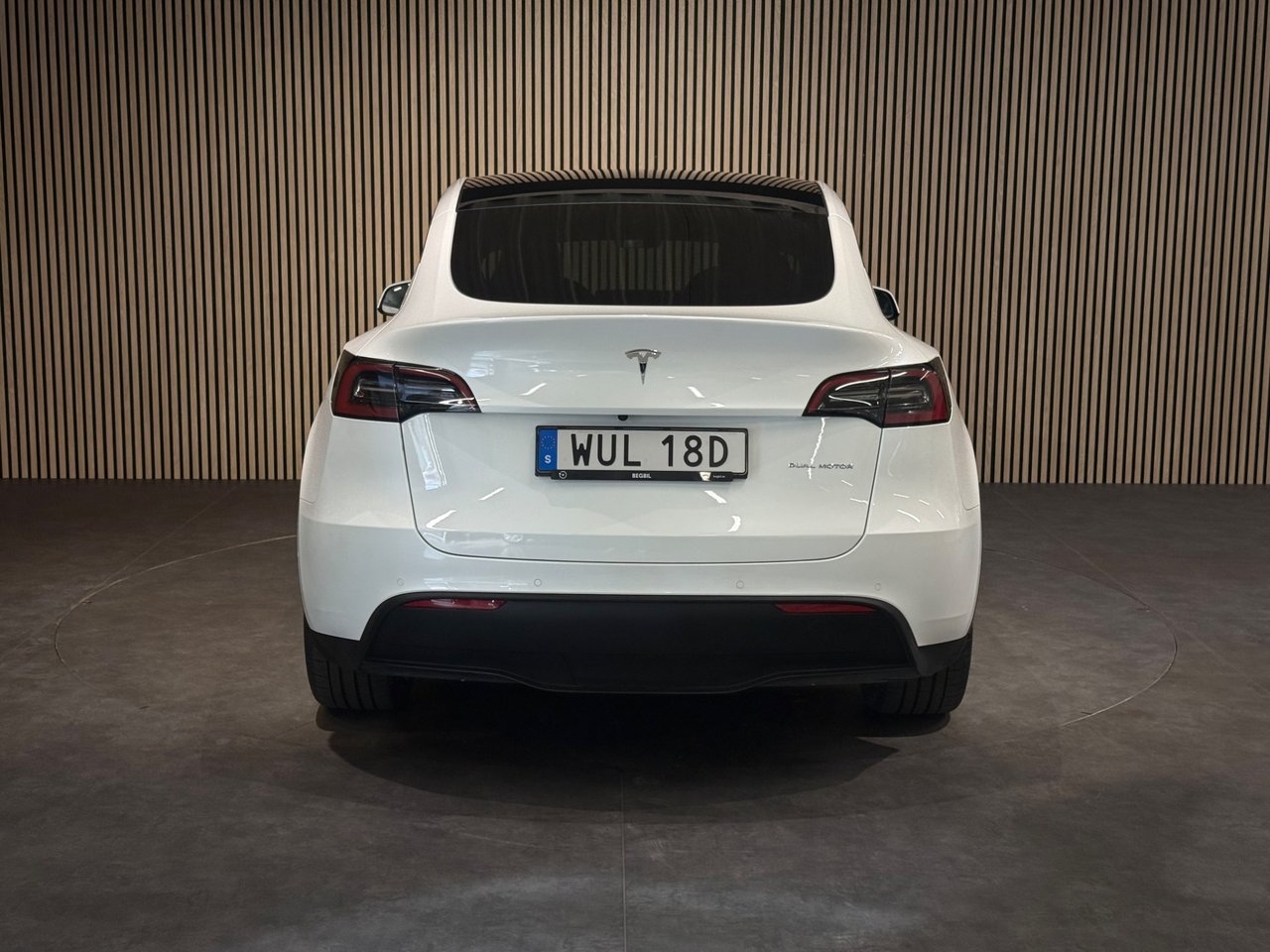 Tesla Model Y Long Range 2022, photo 4/10