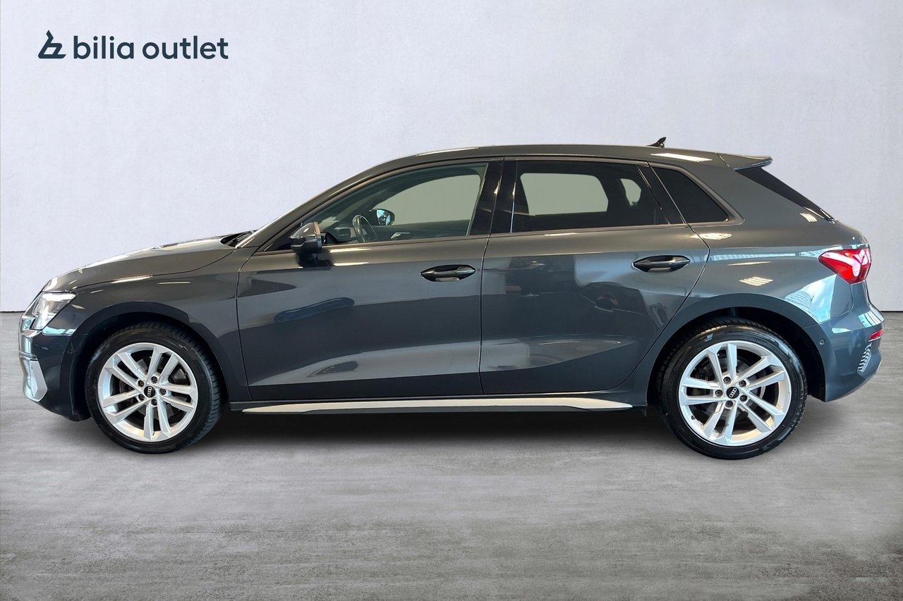 Audi A3 2023, photo 3/10