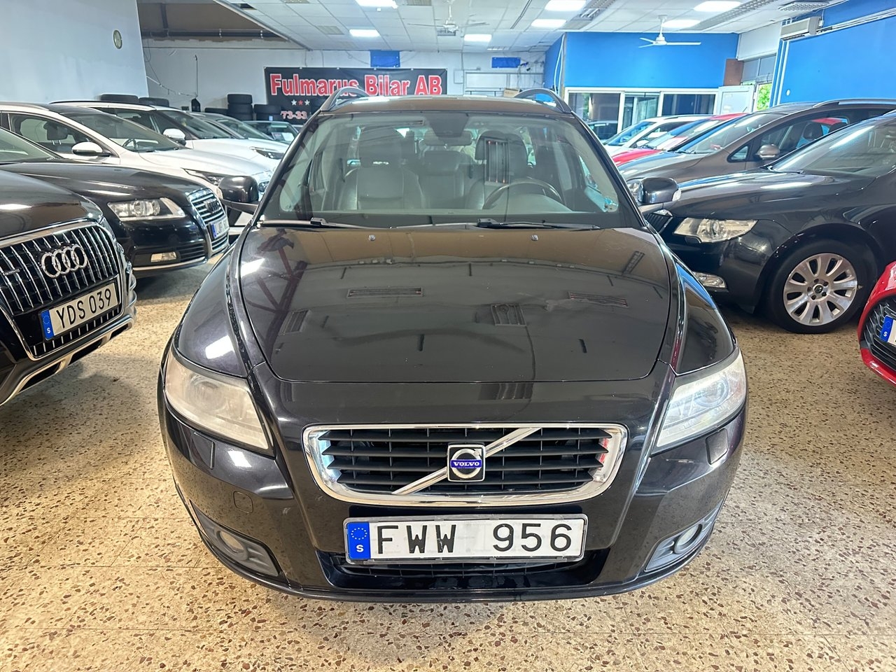 Volvo V50 D5 Geartronic Momentum 2008, bild 2/9