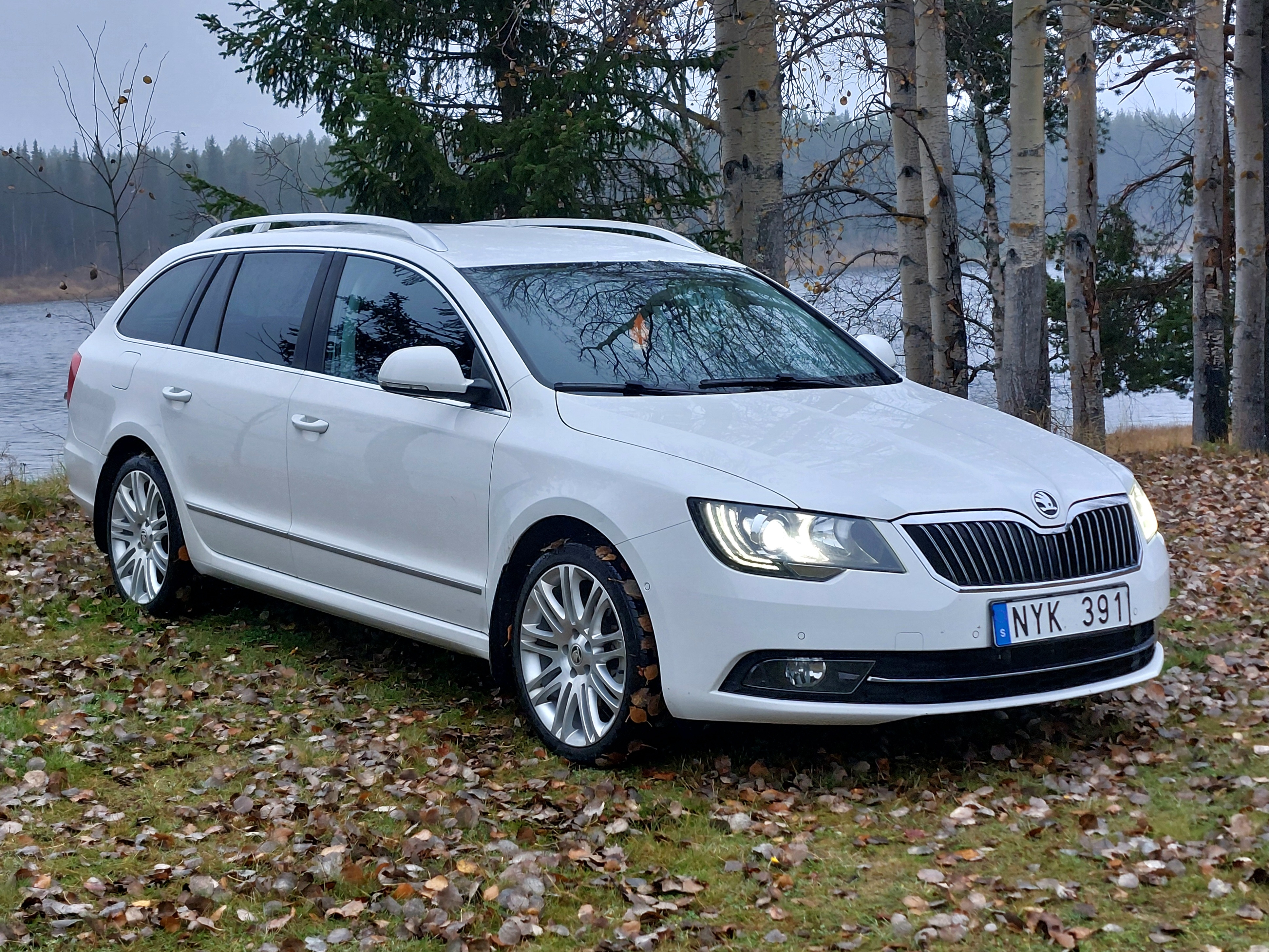 Skoda Superb 2014, kuva 2/6