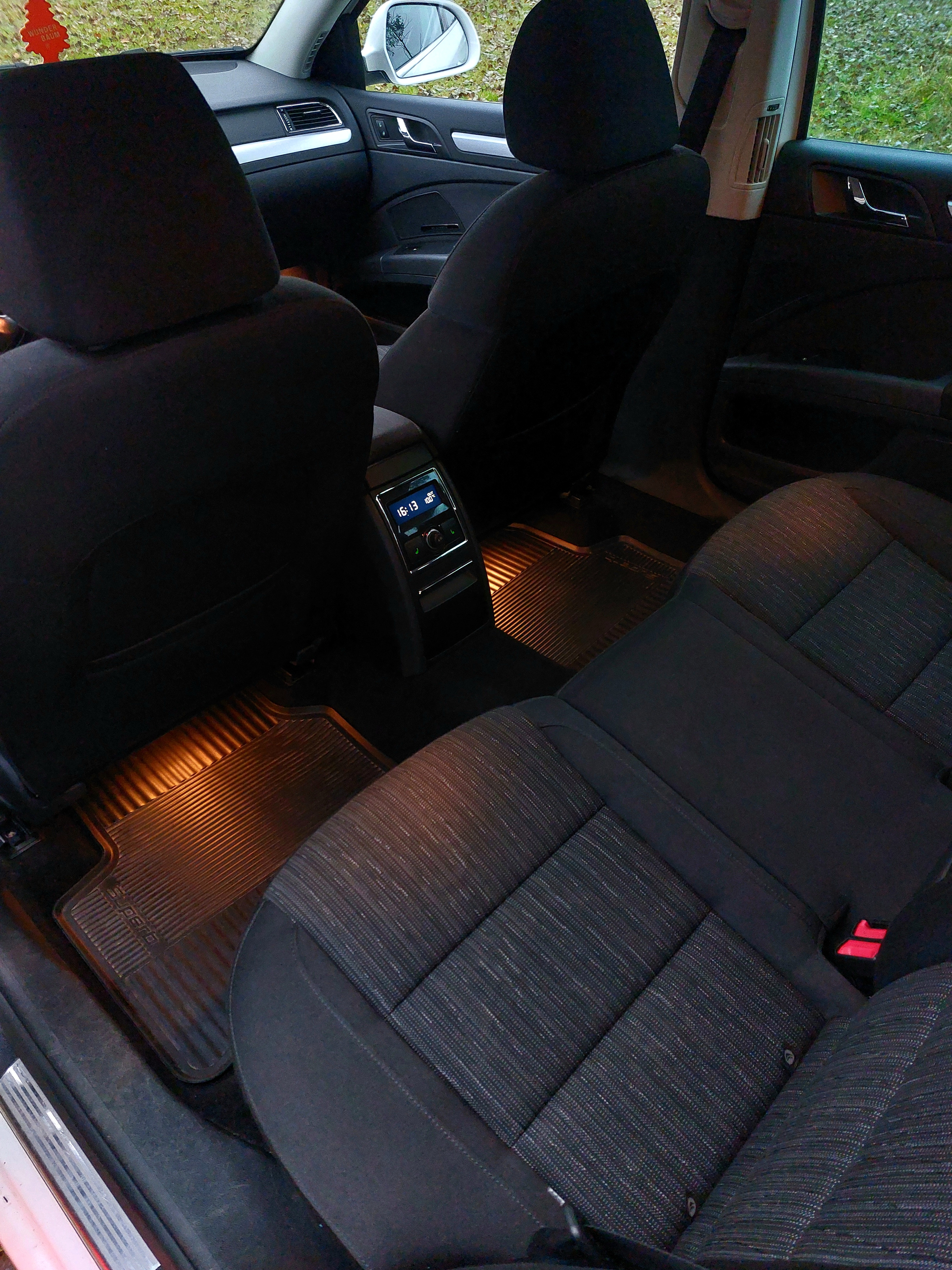 Skoda Superb 2014, kuva 5/6