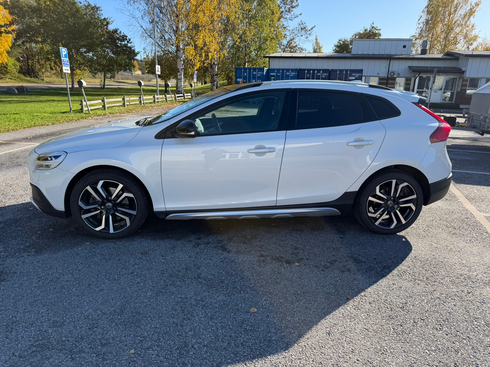 Volvo V40 Cross Country D3 Geartronic 2019, photo 3/10