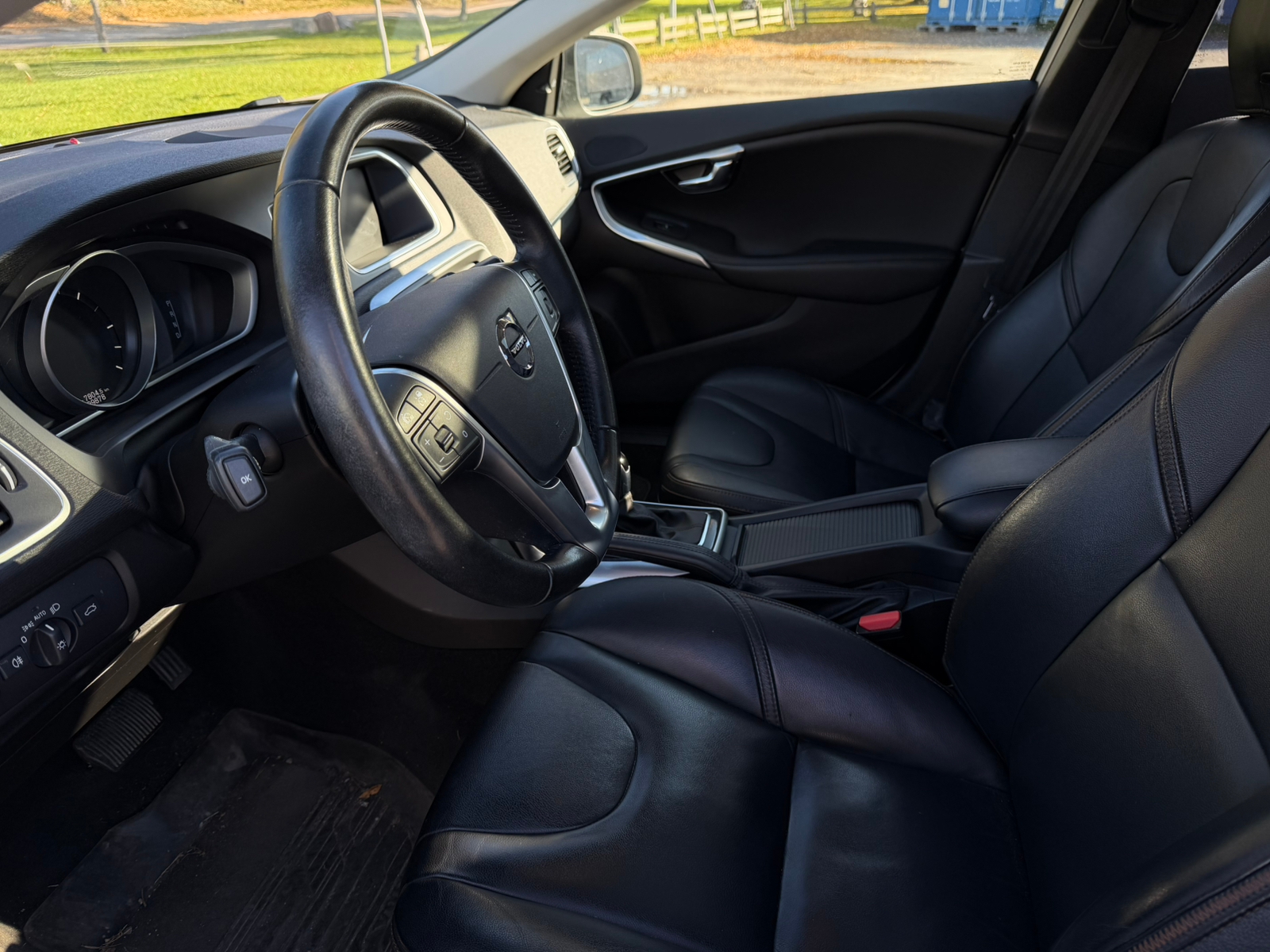 Volvo V40 Cross Country D3 Geartronic 2019, photo 7/10
