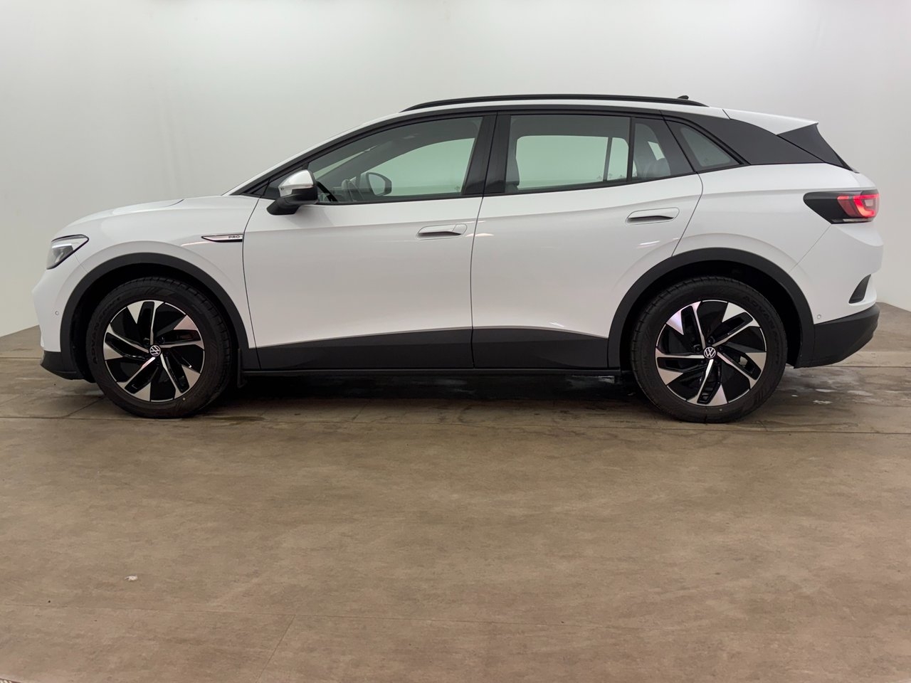 Volkswagen ID.4 2023, photo 3/10