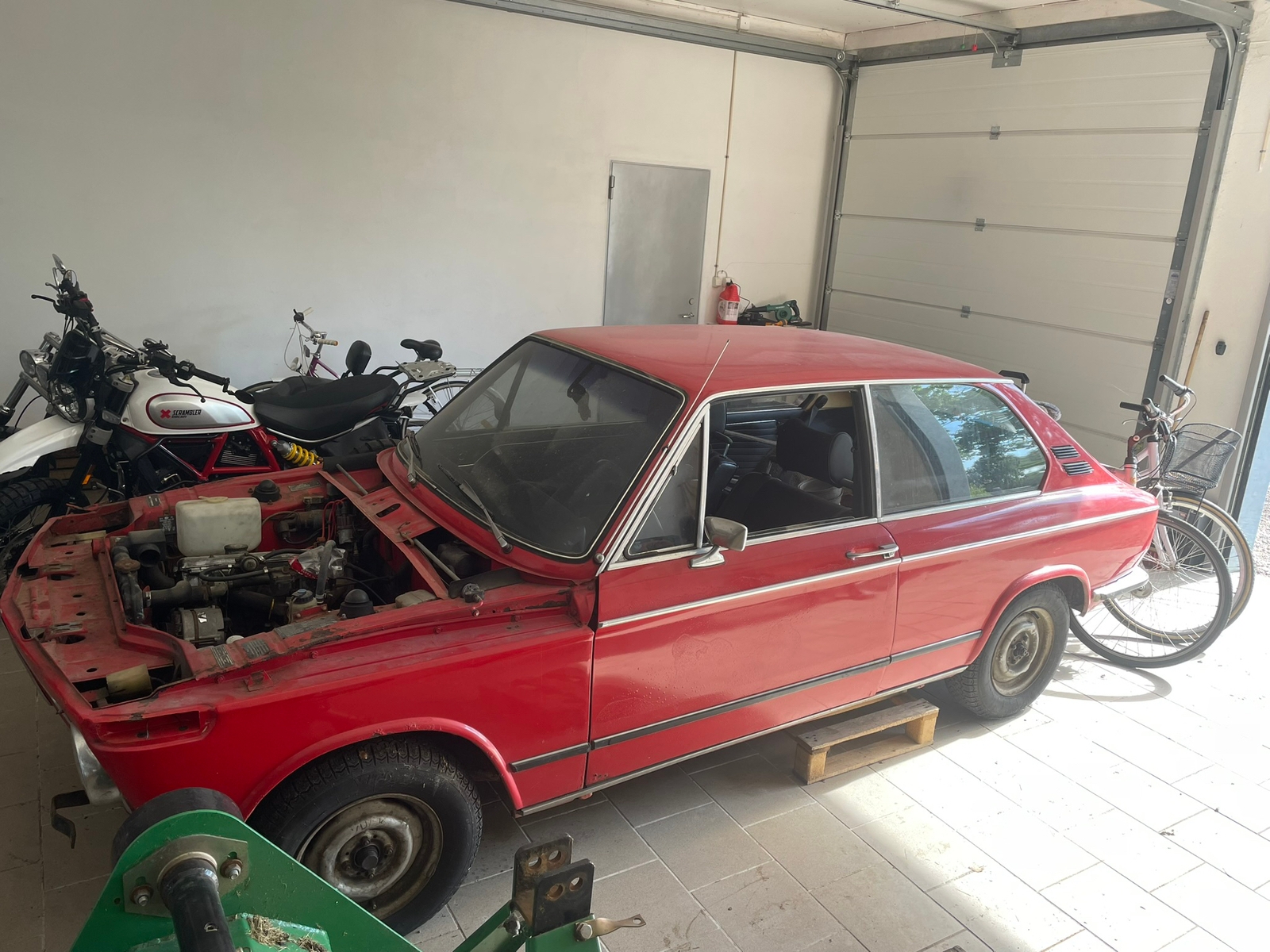 BMW 2002 Touring Manuell 1973, bild 4/7