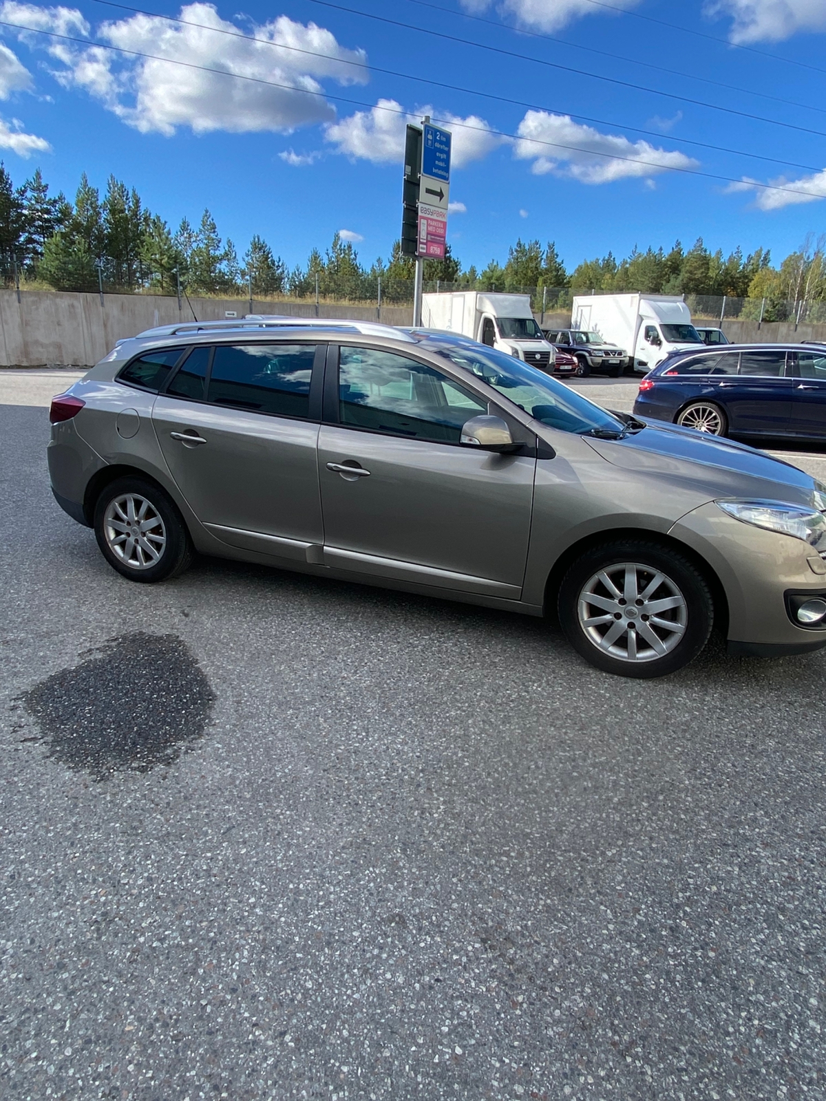 Renault Megane III Grandtour 1.5 dCi EDC 2012, bild 6/10