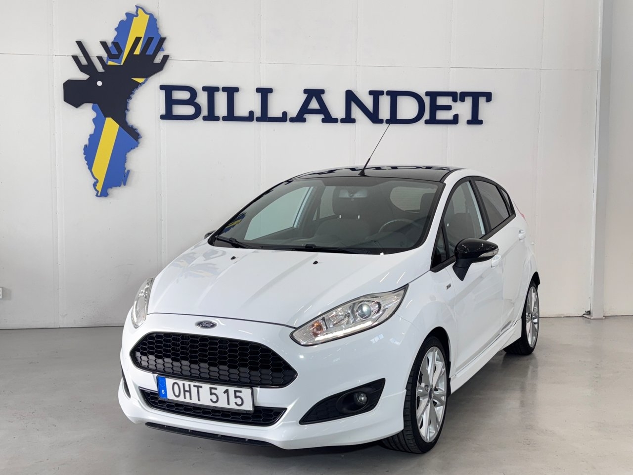 Ford Fiesta 2017, photo 2/10
