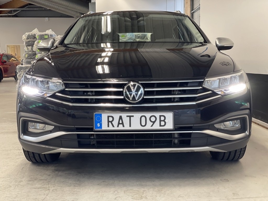 Volkswagen Passat 2024, photo 3/27