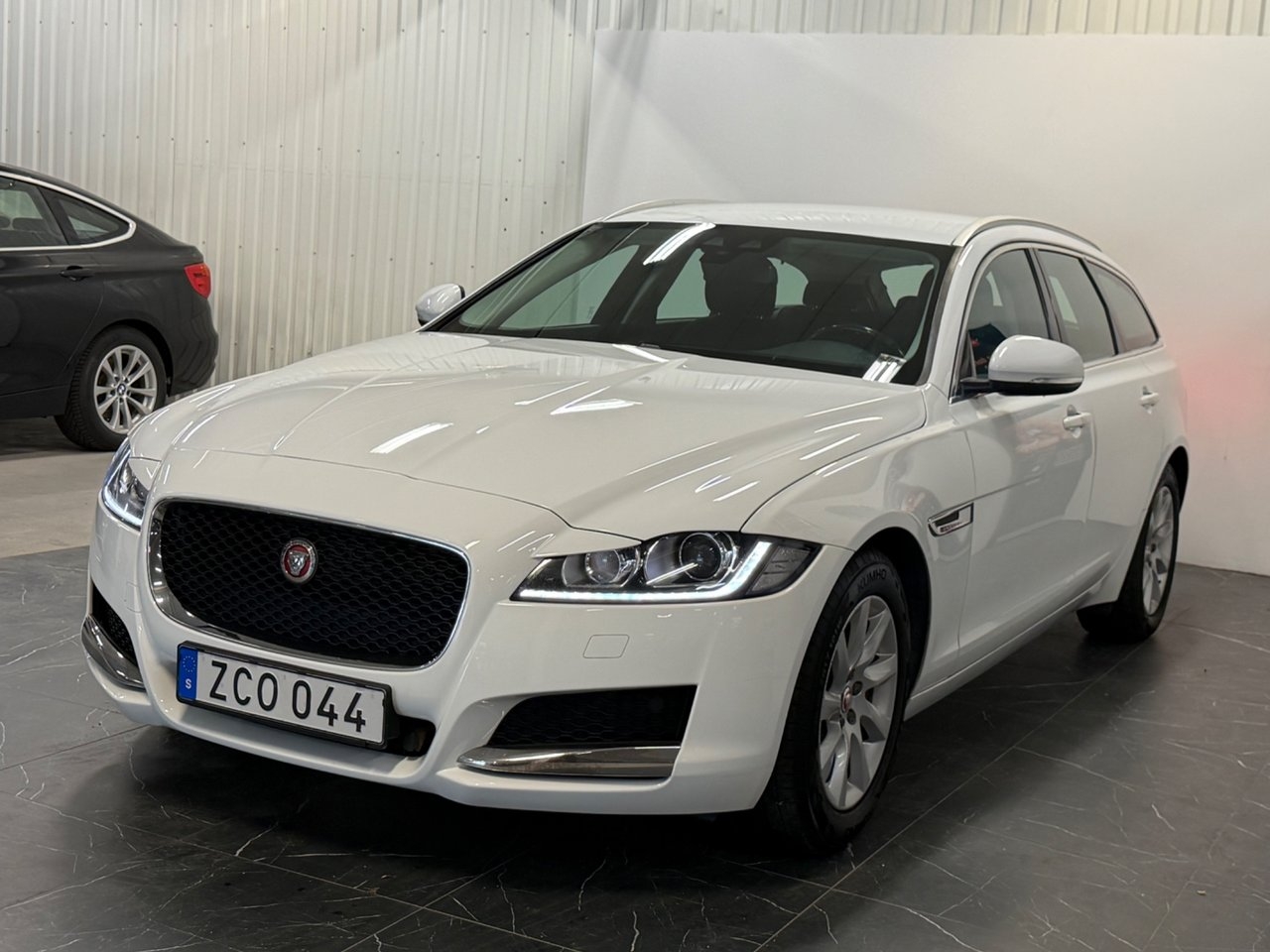 Jaguar XF 2018, bild 3/10